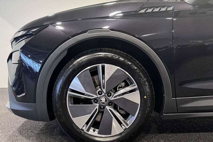 Sort Skoda Elroq fra 2025