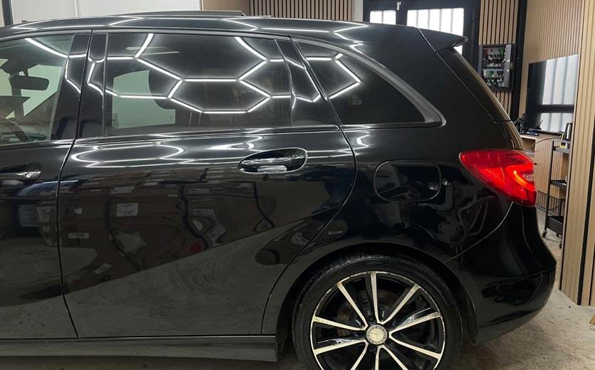 Mercedes B250