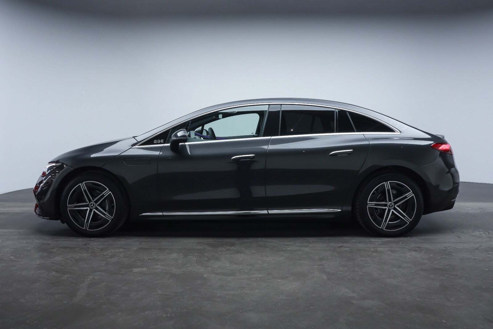 Mercedes EQE350+ AMG Line