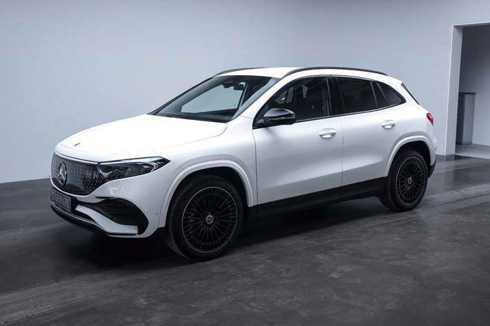 Hvid Mercedes EQA250+ fra 2025
