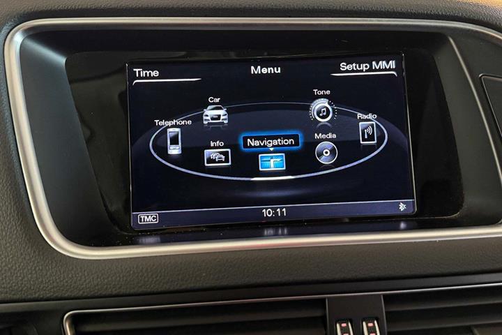 Grå Audi SQ5 fra 2016