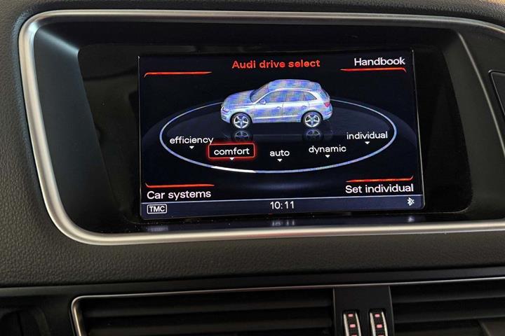 Grå Audi SQ5 fra 2016