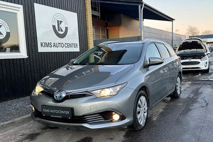 undefined Toyota Auris fra 2016 set udefra