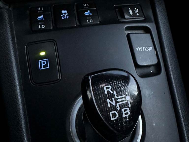 Toyota Auris 1,8 Hybrid H2 Comfort Touring Sports CVT