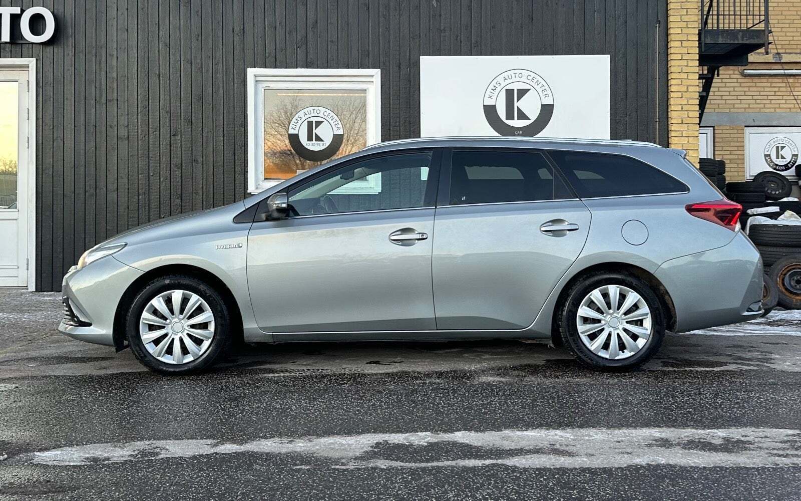 undefined Toyota Auris fra 2016