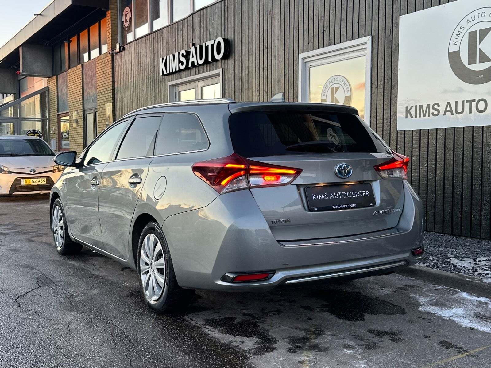 undefined Toyota Auris fra 2016