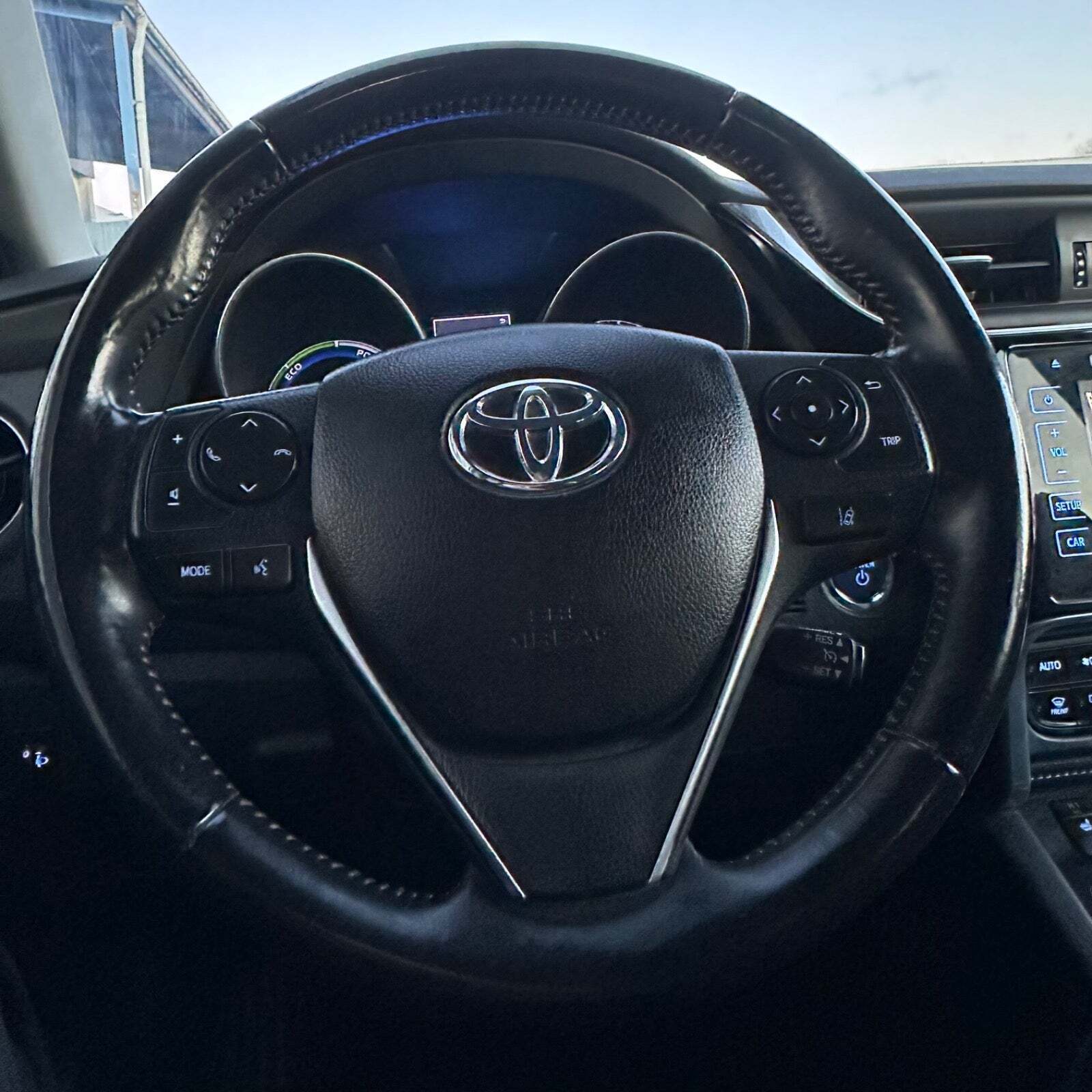 Toyota Auris 1,8 Hybrid H2 Style CVT
