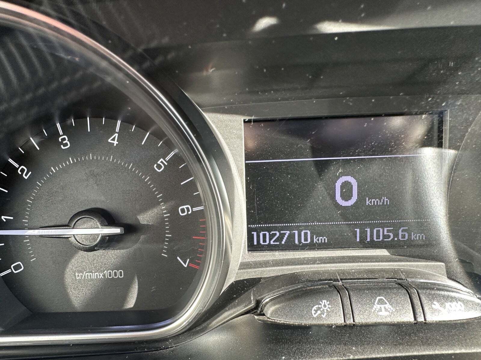 undefined Peugeot 2008 fra 2016