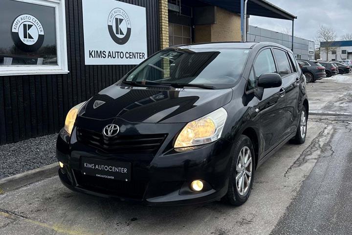 undefined Toyota Verso fra 2012 set udefra
