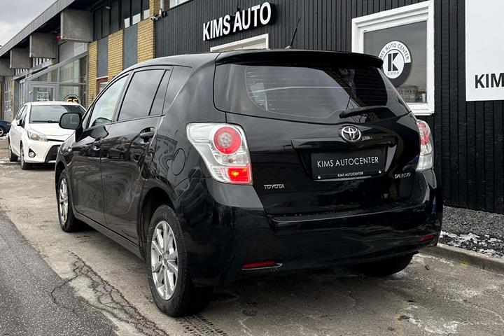 undefined Toyota Verso fra 2012