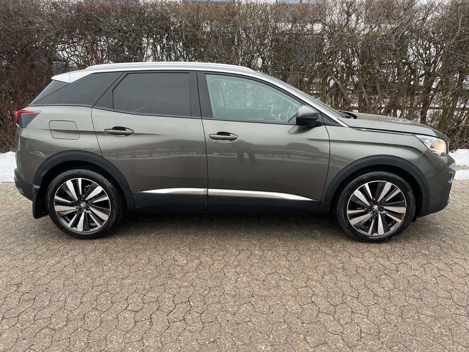 Peugeot 3008 1,2 e-THP 130 Allure