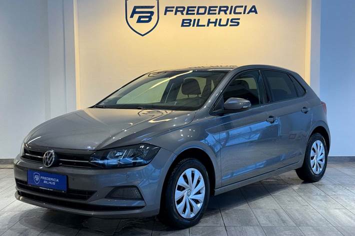 Grå VW Polo fra 2020 set udefra