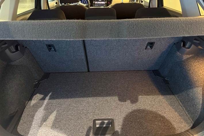 Grå VW Polo fra 2020