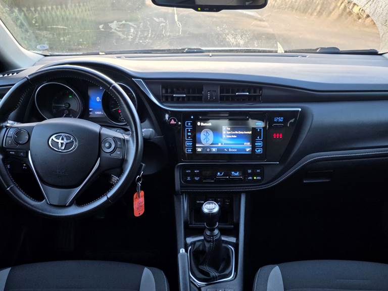 Toyota Auris 1,2 T Hatchback