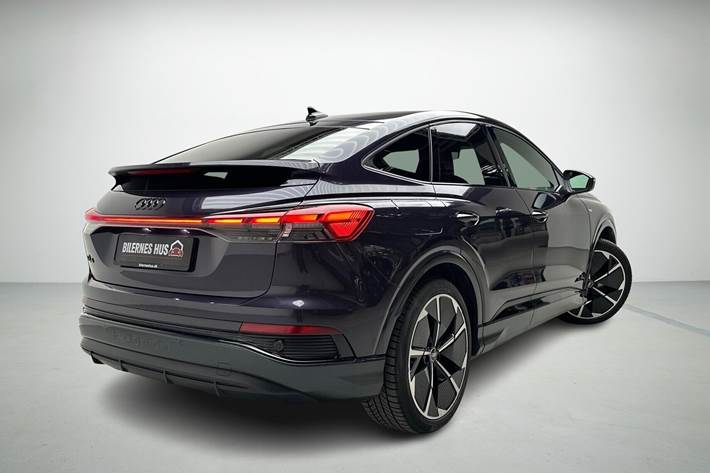 Lilla Audi Q4 fra 2024