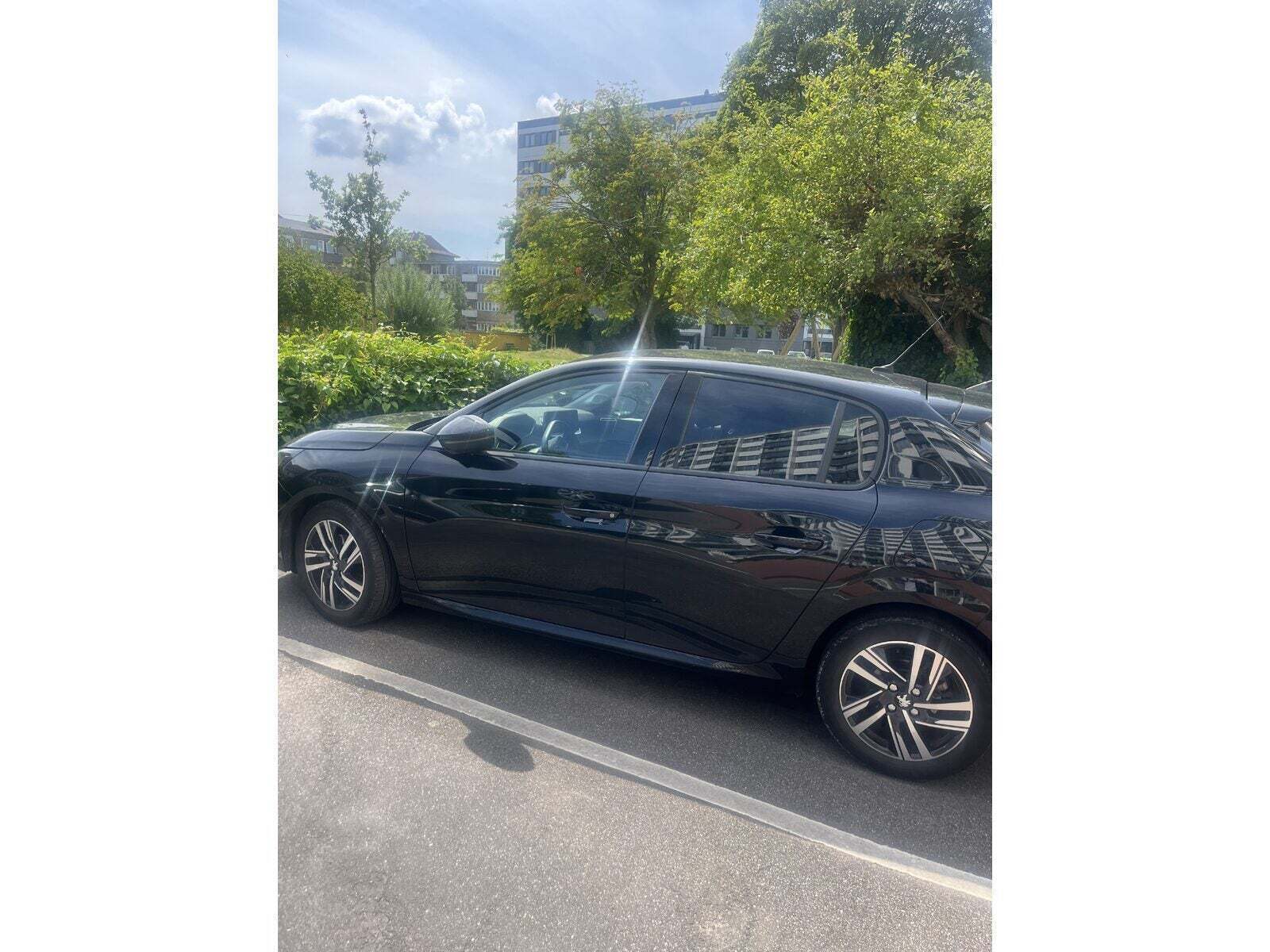 Peugeot 208 1,2 PureTech 100 Allure Grand