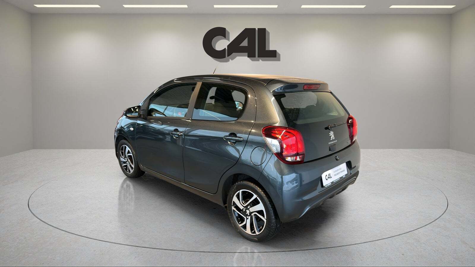 Grå Peugeot 108 fra 2020