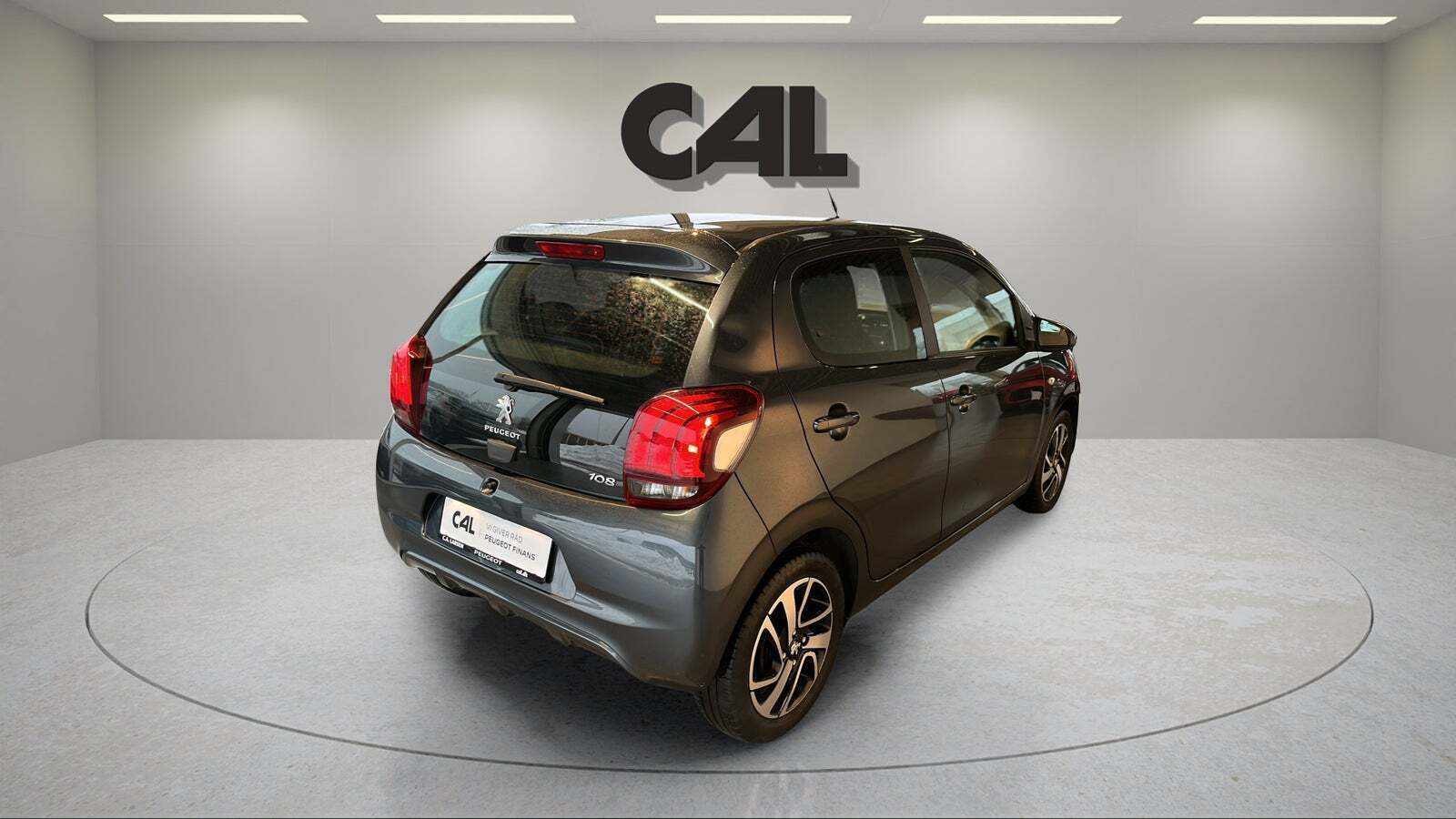 Grå Peugeot 108 fra 2020