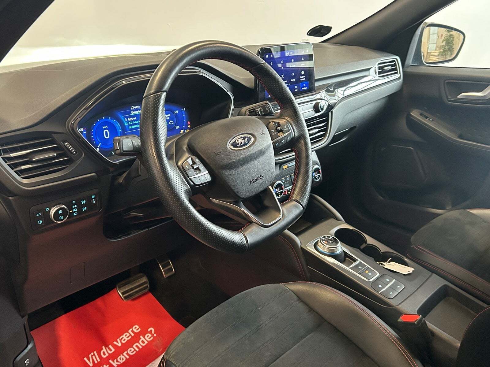 Ford Kuga 2,5 PHEV ST-Line X CVT