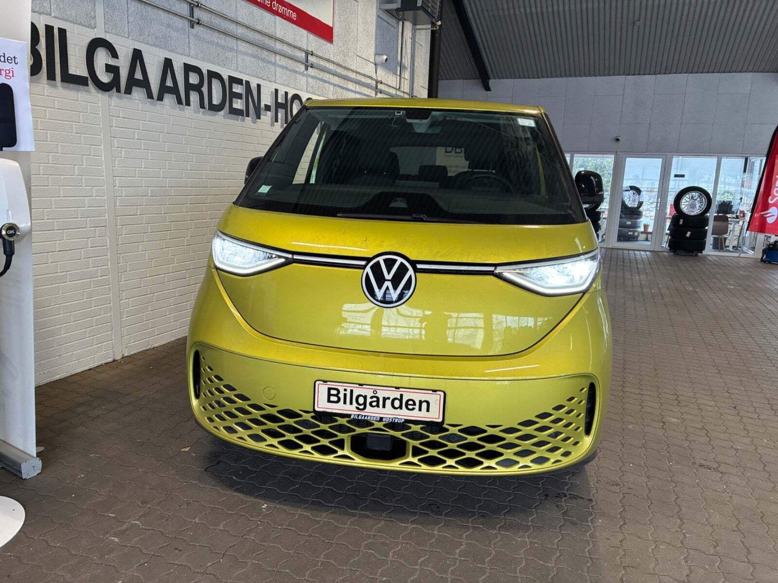 VW ID.Buzz 77 Pro SWB