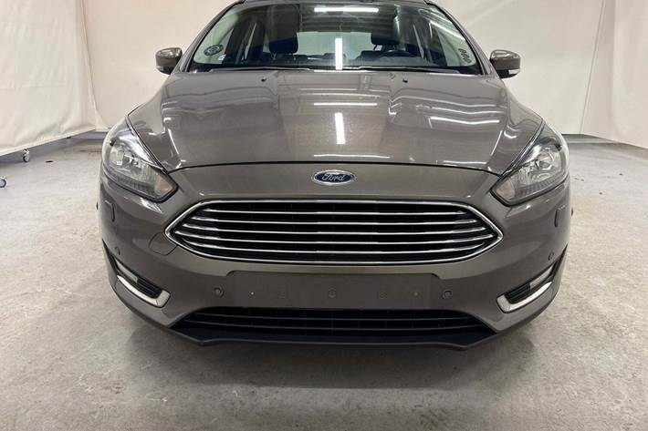 Brun Ford Focus fra 2015
