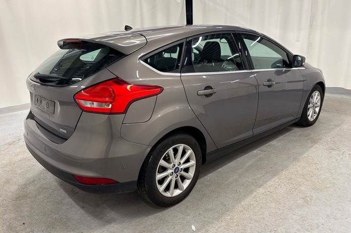 Brun Ford Focus fra 2015