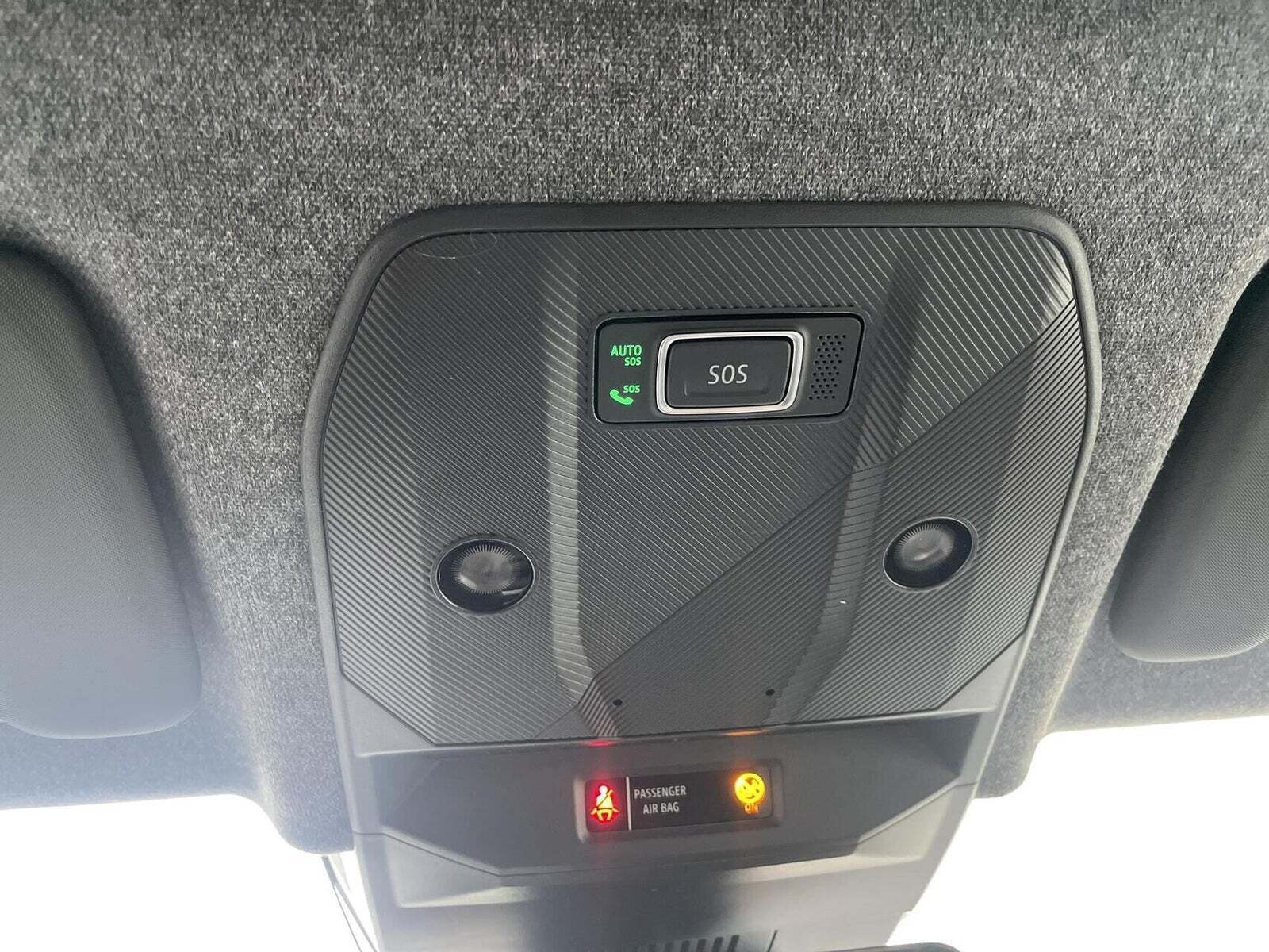 Rød Renault Scenic E-Tech fra 2025