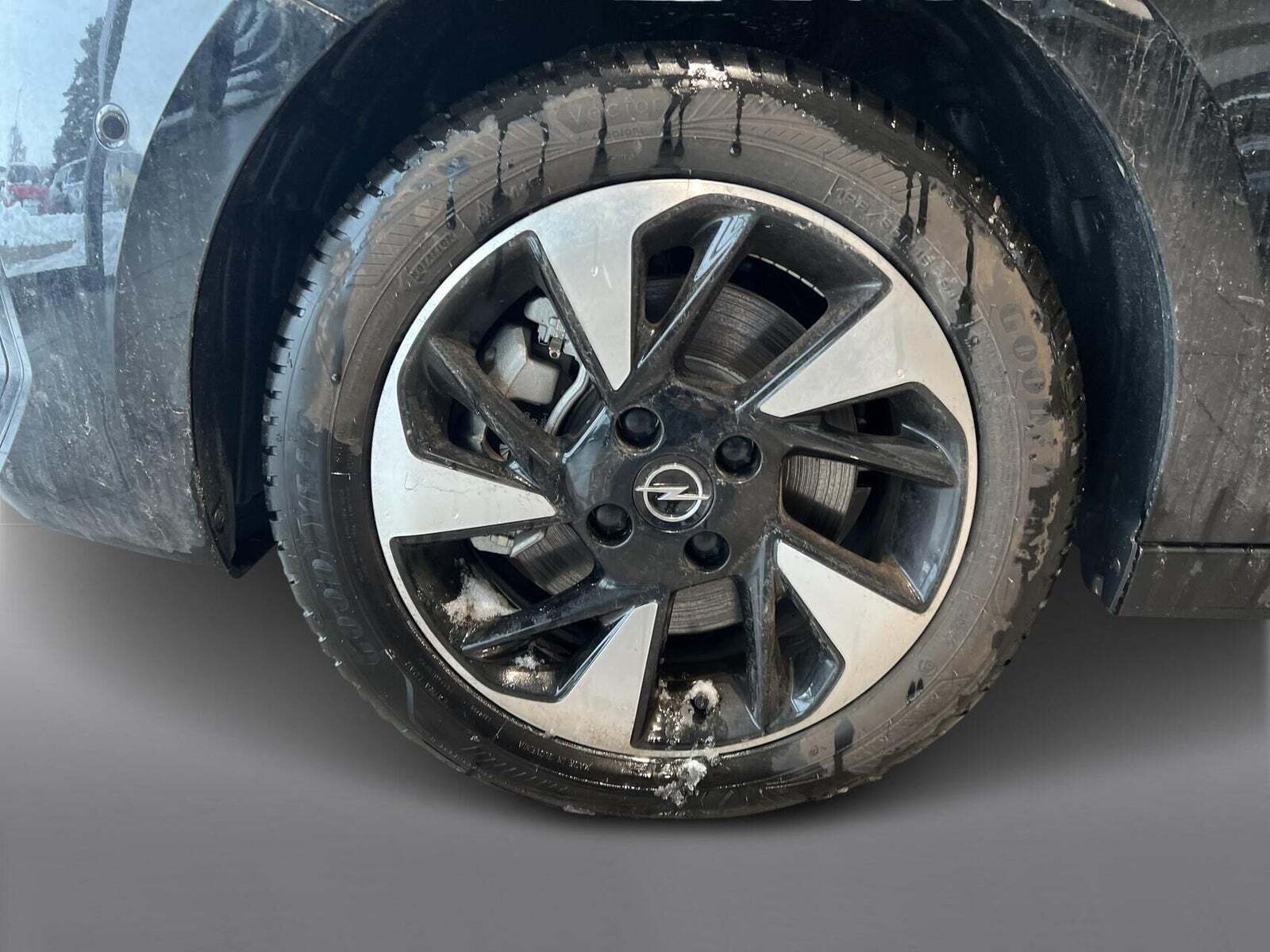 Sort Opel Corsa-e fra 2024