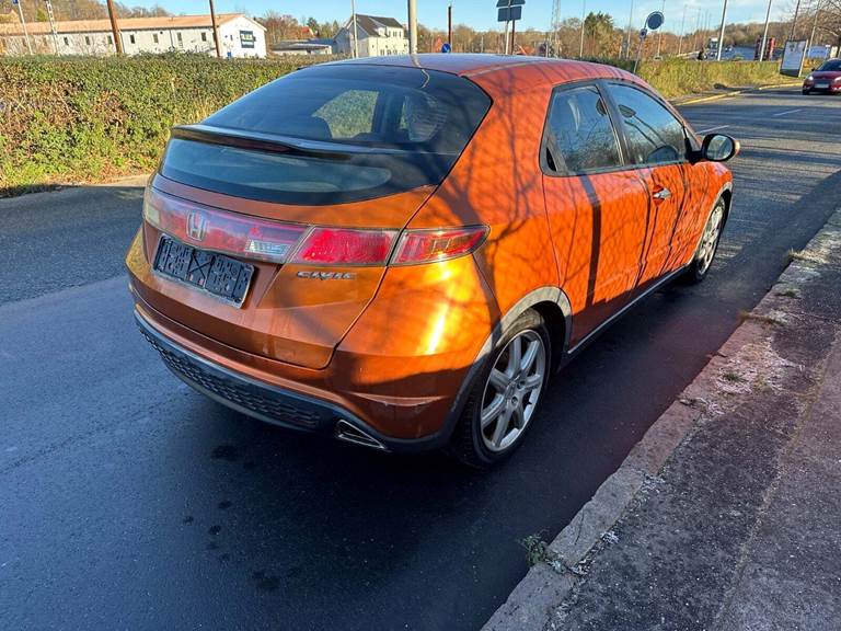 Honda Civic 1,8 Sport i-Shift