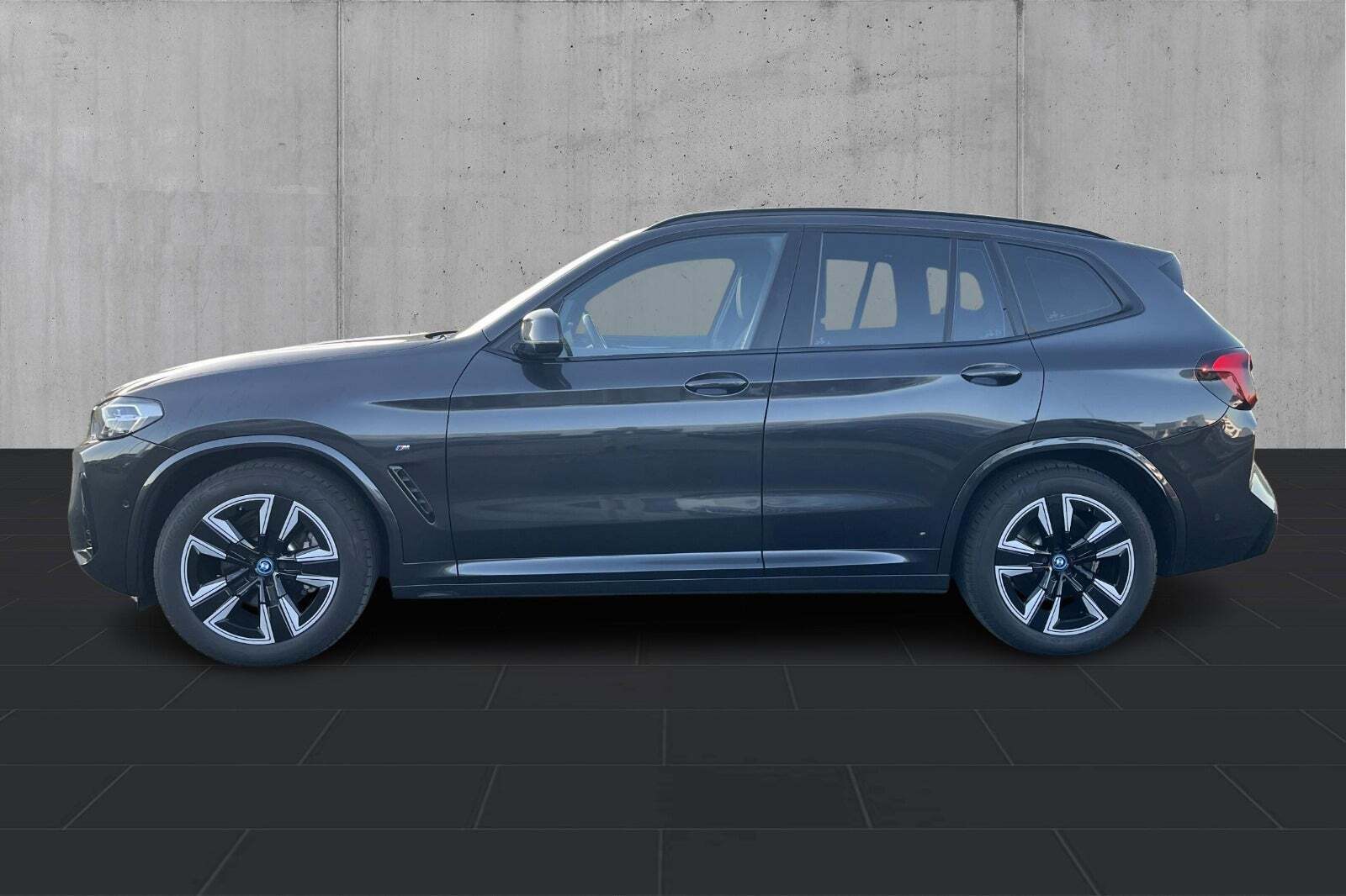 BMW iX3 Charged M-Sport