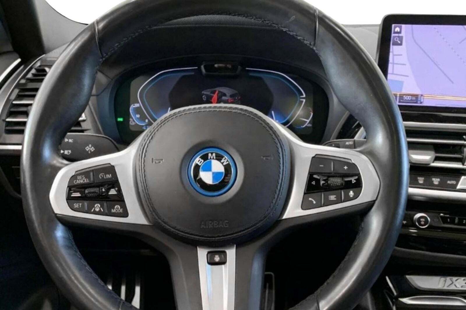 Grå BMW iX3 fra 2024