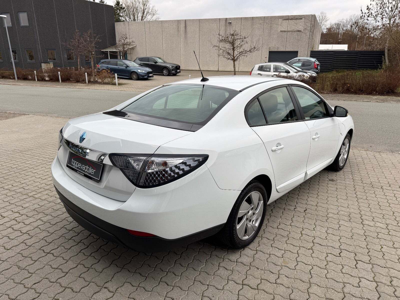 Hvid Renault Fluence fra 2011