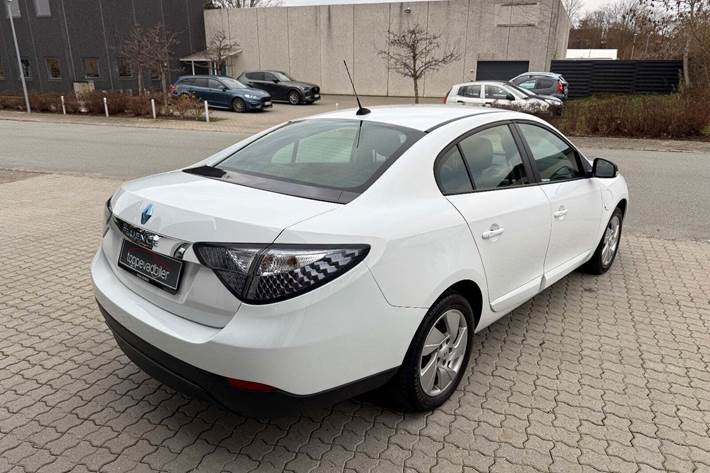 Hvid Renault Fluence fra 2011