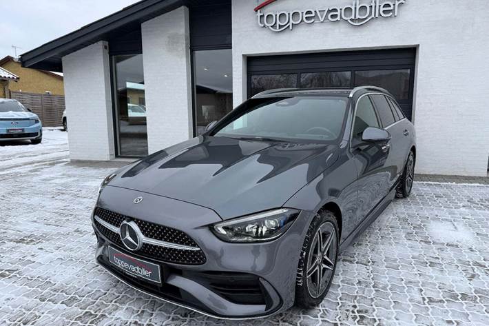 Grå Mercedes C300 e fra 2022