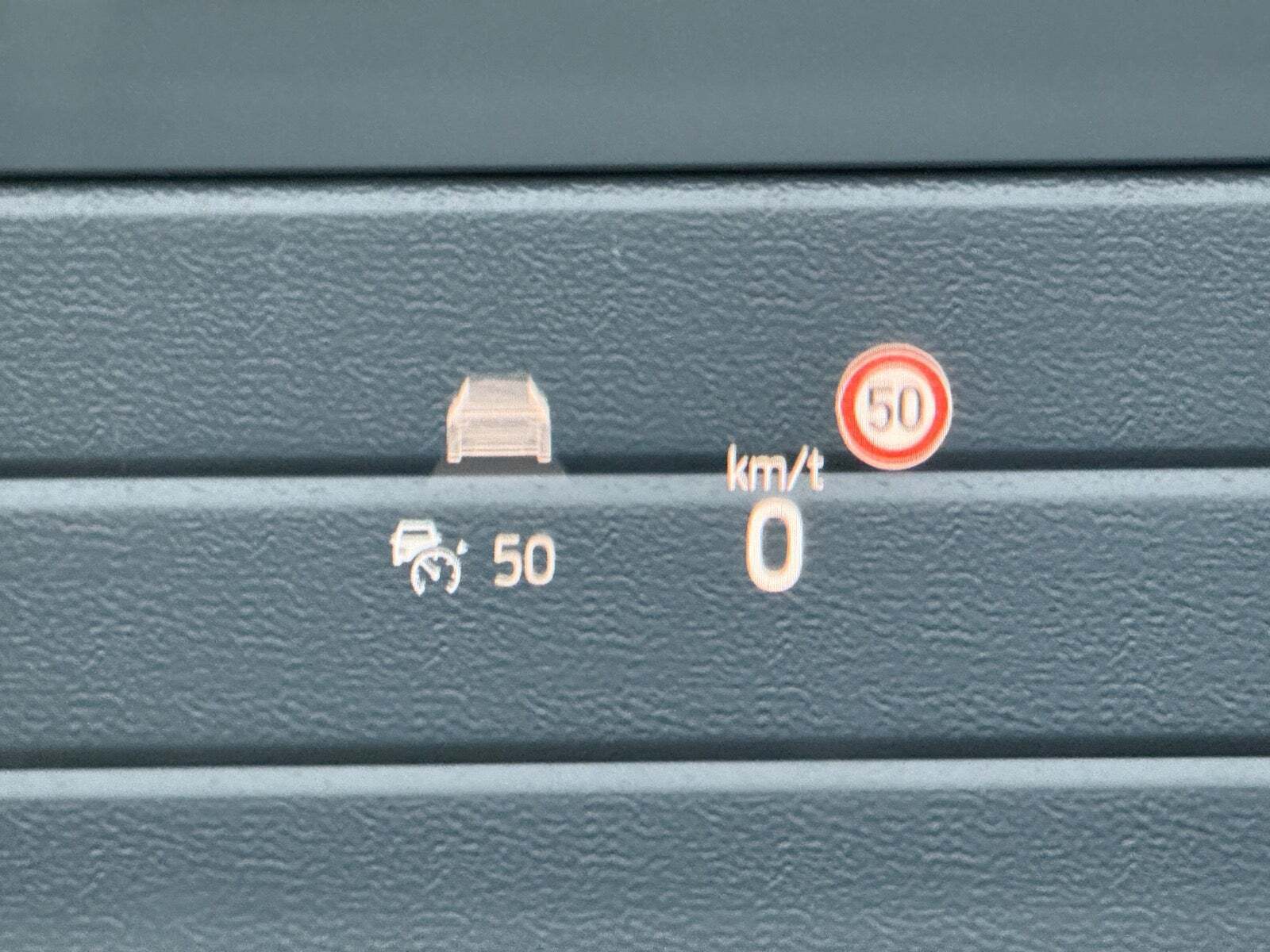 Ford Explorer 77 Premium Extended Range