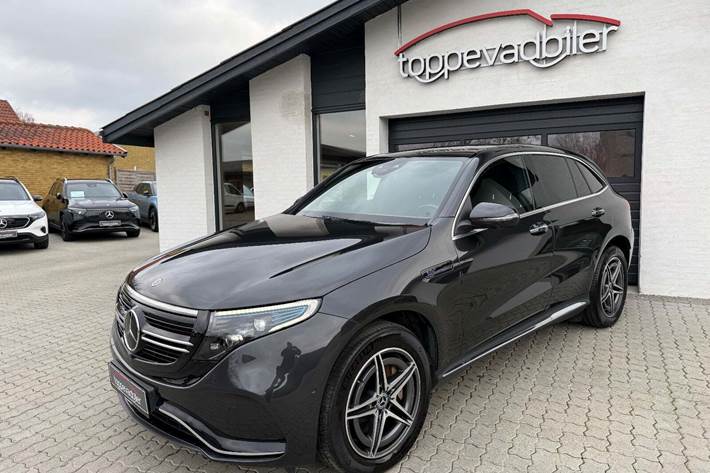 Grå Mercedes EQC400 fra 2021 set udefra