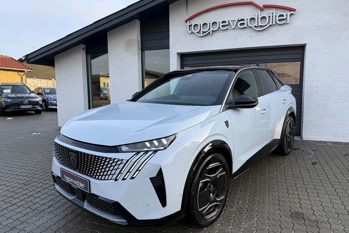 Hvid Peugeot e-3008 fra 2024