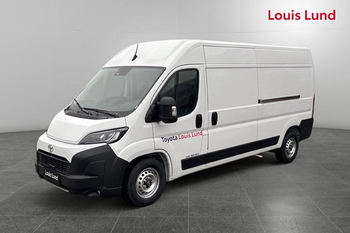 Hvid Toyota Proace Max fra 2025