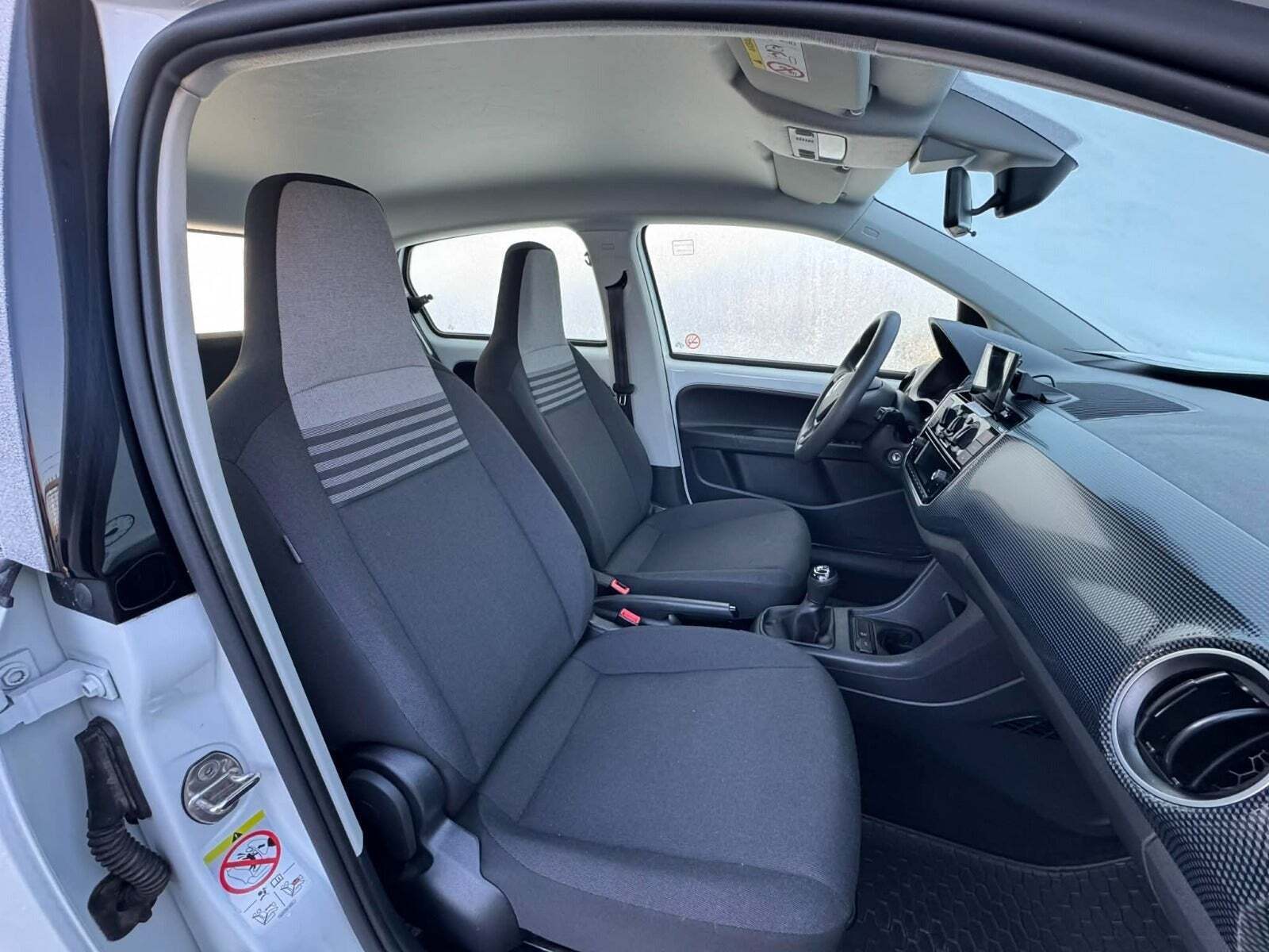 Hvid VW UP! fra 2021