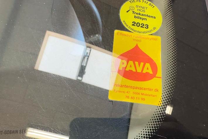 Sort Dacia Duster fra 2017