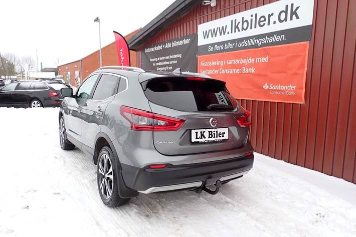 Grå Nissan Qashqai fra 2018