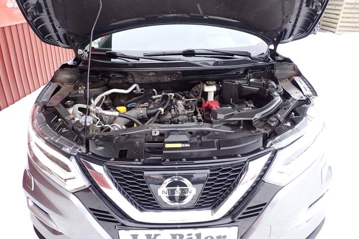 Grå Nissan Qashqai fra 2018