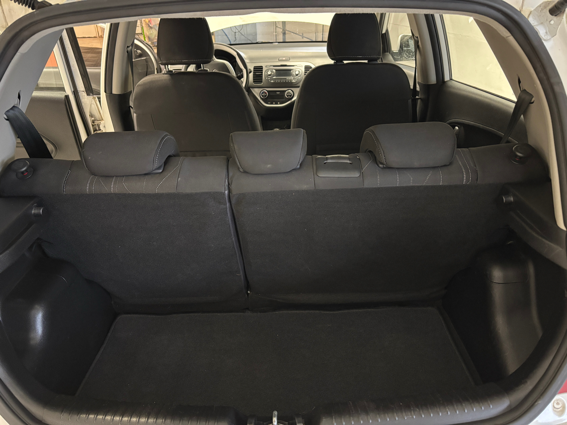 Hvid Kia Picanto fra 2014