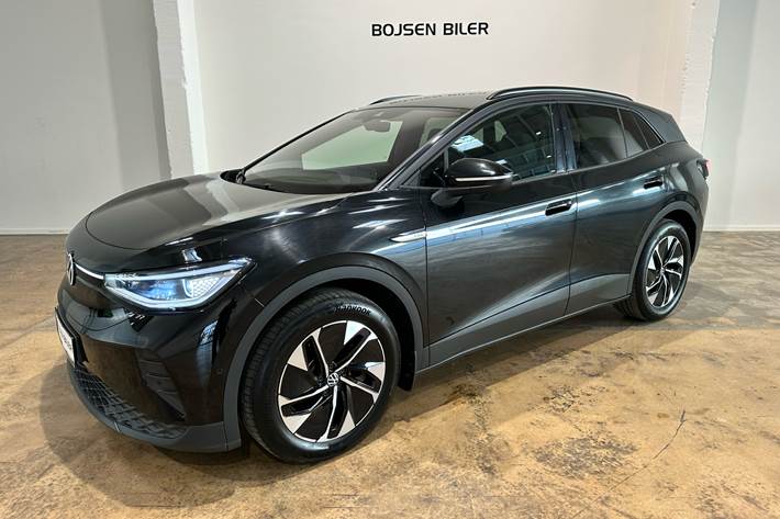 Sort VW ID.4 fra 2023 set udefra