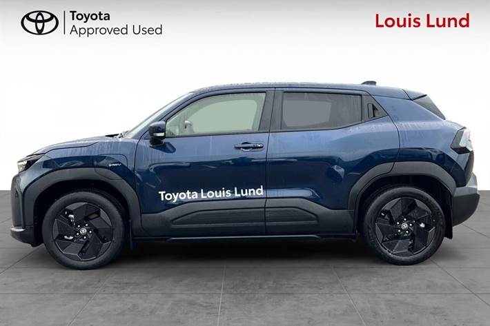 Blå Toyota Urban Cruiser fra 2026