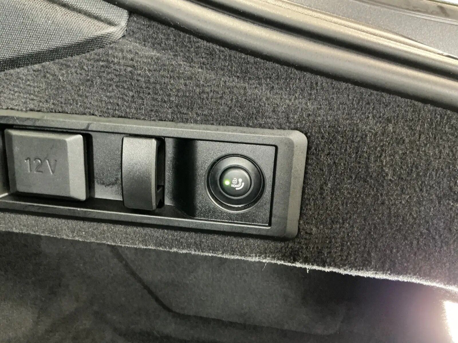 Grøn BMW i4 fra 2022