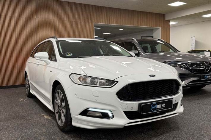 Hvid Ford Mondeo fra 2018
