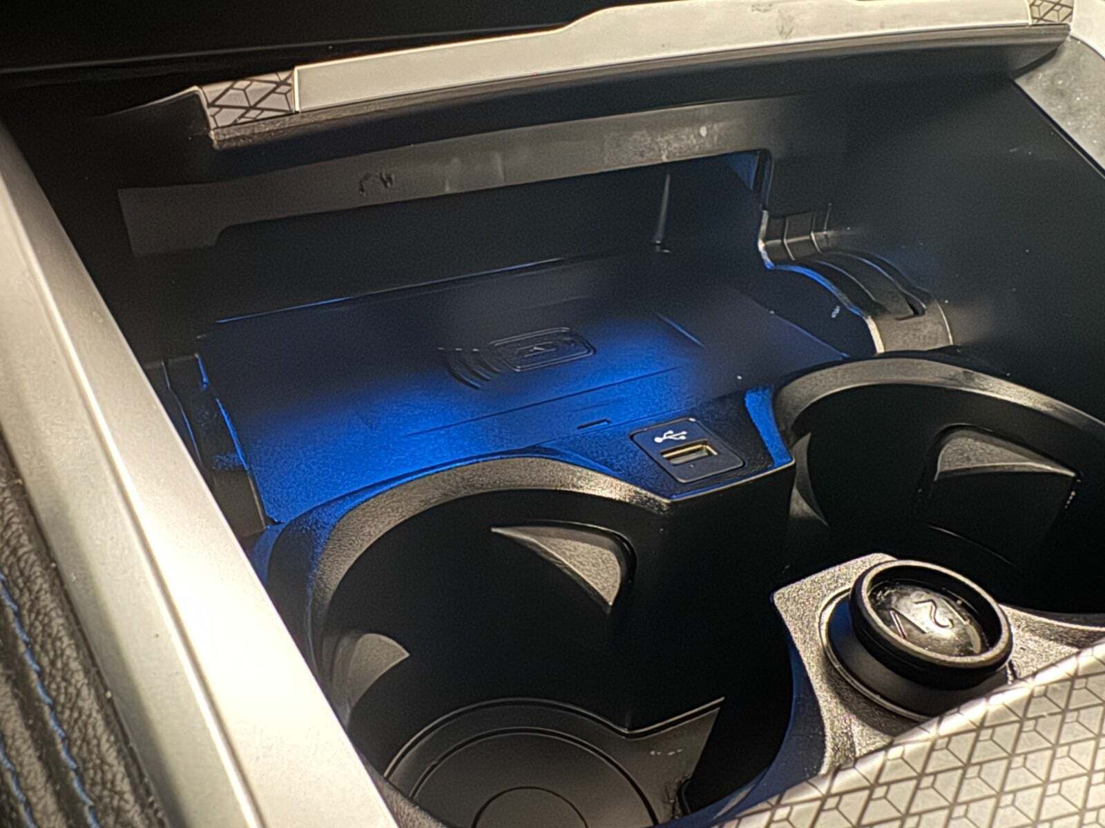 Grøn BMW i4 fra 2023