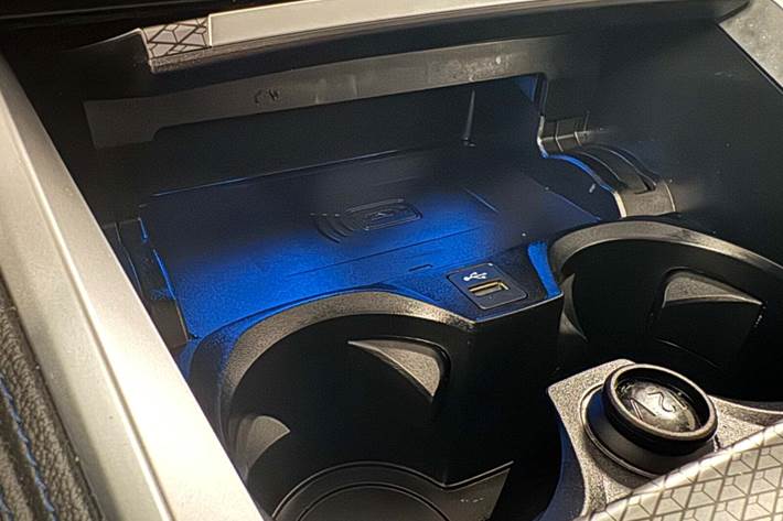 Grøn BMW i4 fra 2023