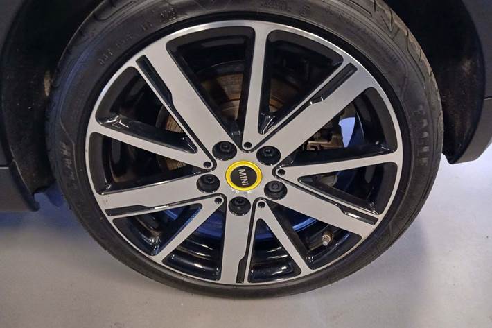 Sort Mini Cooper SE fra 2022